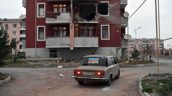 Жилой дом, поврежденный в результате обстрелов в поселке Шырарх Тертерского района