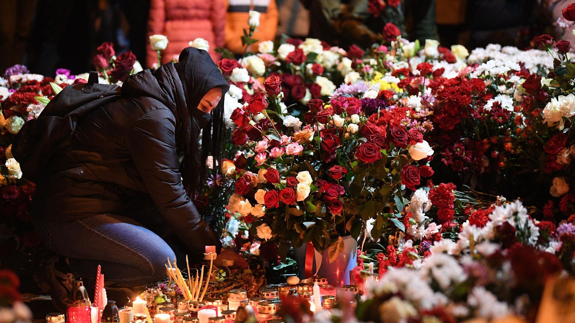 Участница акции памяти погибшего оппозиционного активиста Романа Бондаренко в Минске - РИА Новости, 1920, 14.11.2020