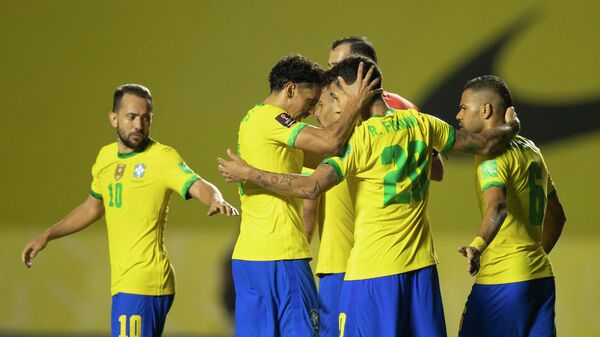 Футболисты сборной Бразилии в отборочном матче чемпионата мира 2022 года