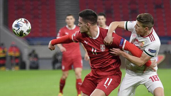  Игровой момент матча Лиги наций УЕФА между сборными Венгрии и Сербии