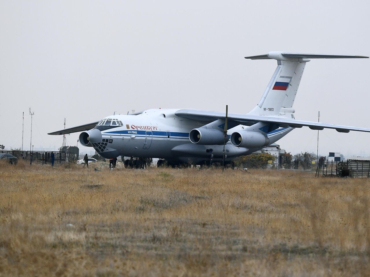 В результате атаки БПЛА на аэропорт Пскова загорелись самолеты Ил-76 - РИА  Новости, 30.08.2023