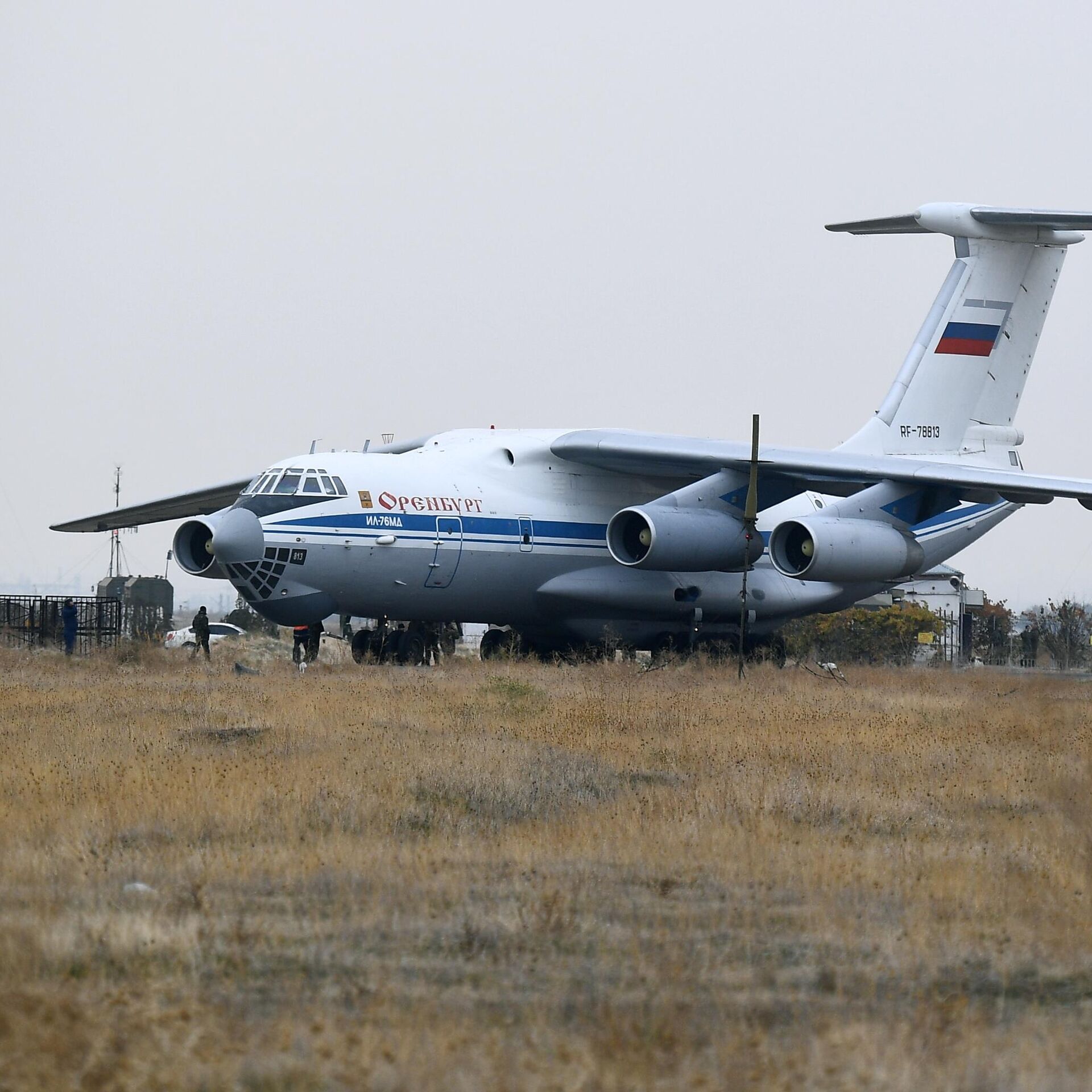 В результате атаки БПЛА на аэропорт Пскова загорелись самолеты Ил-76 - РИА  Новости, 30.08.2023