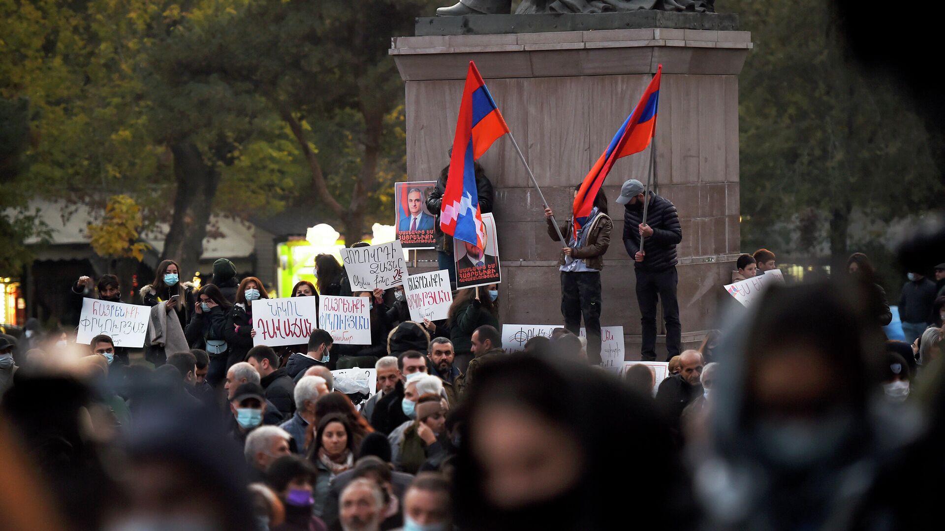 Митинг оппозиции на площади Свободы в Ереване. 16 ноября 2020 - РИА Новости, 1920, 12.02.2021