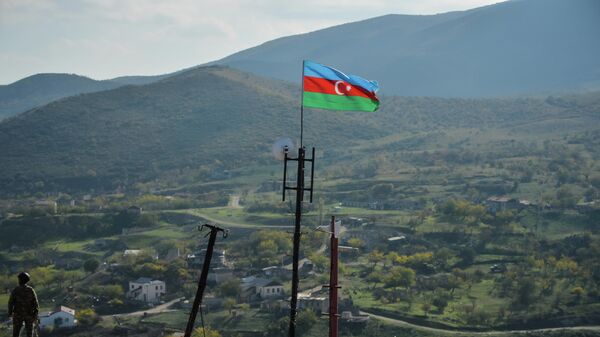 Флаг Азербайджана у села Талыш