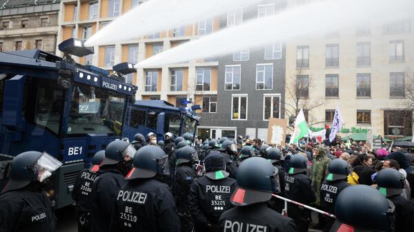 Германии предрекли массовые протесты