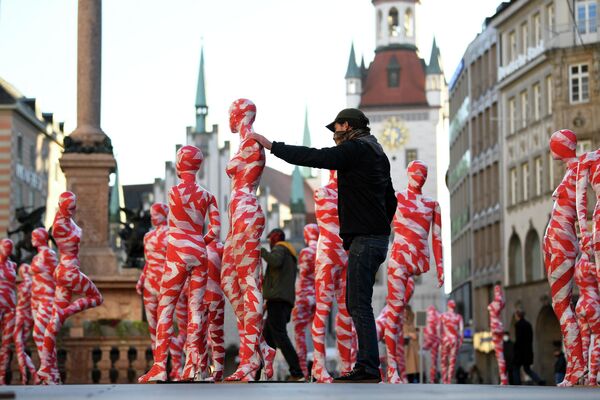 Арт-инсталляция, призывающая к внимательности во время пандемии Covid-19 в Мюнхене 