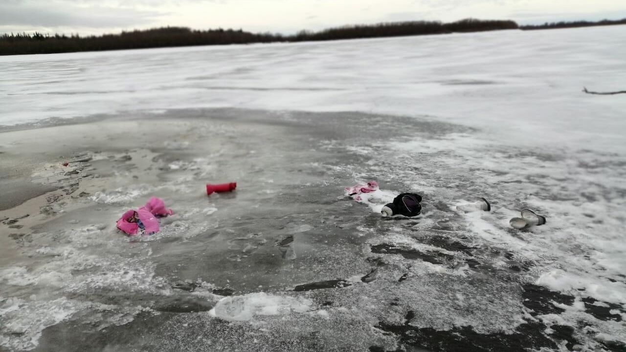 Река Ляпин в Березовском районе ХМАО, где автомобиль ушел под воду - РИА Новости, 1920, 21.11.2020