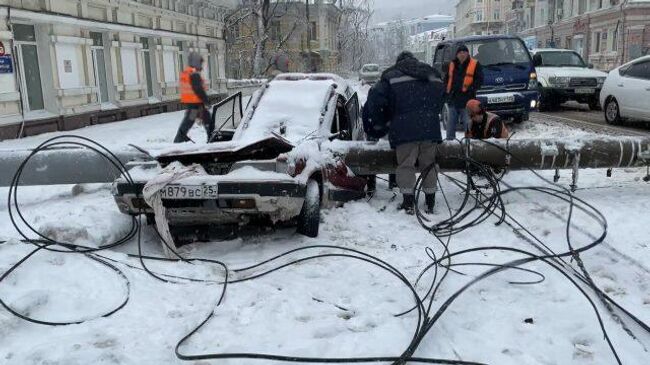 В Приморье ввели режим ЧС из-за снежного циклона