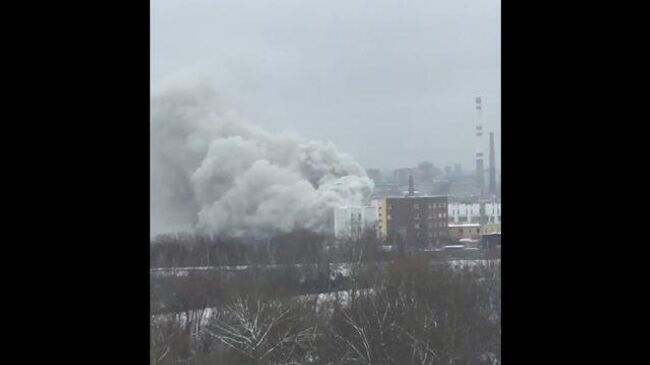 Кадры пожара у станции метро Нагатинская в Москве