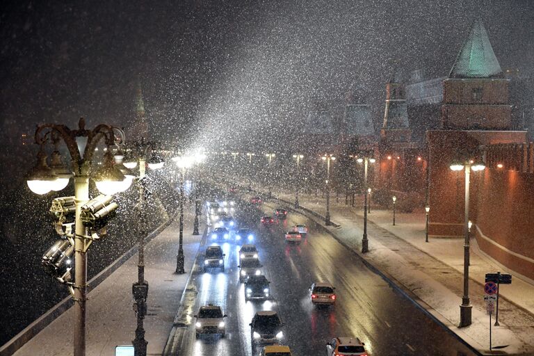 Снег в Москве