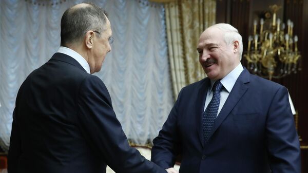 Министр иностранных дел России Сергей Лавров и президент Белоруссии Александр Лукашенко