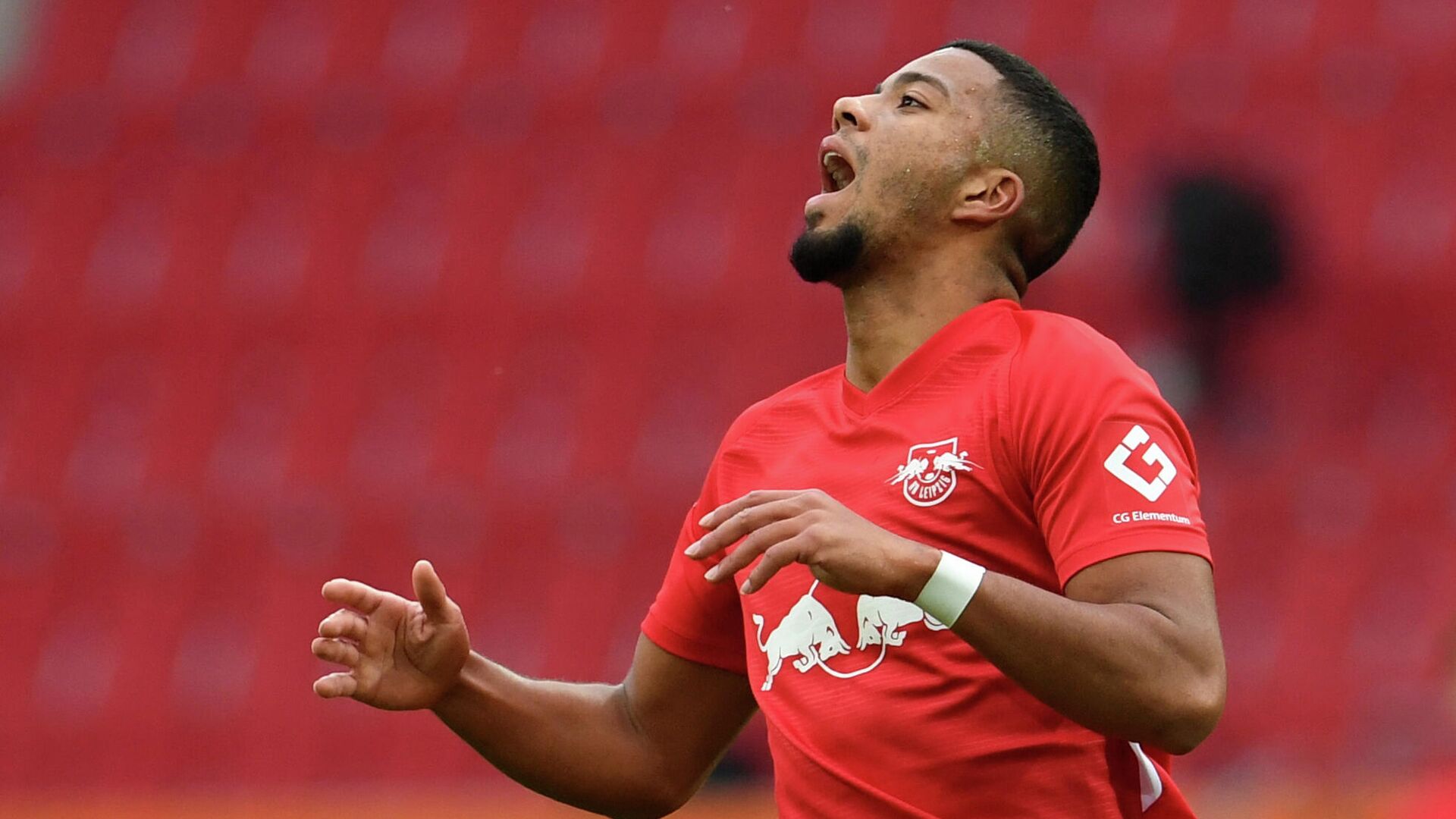 Защитник РБ Лейпциг Беньямин Хенрикс - РИА Новости, 1920, 26.11.2020