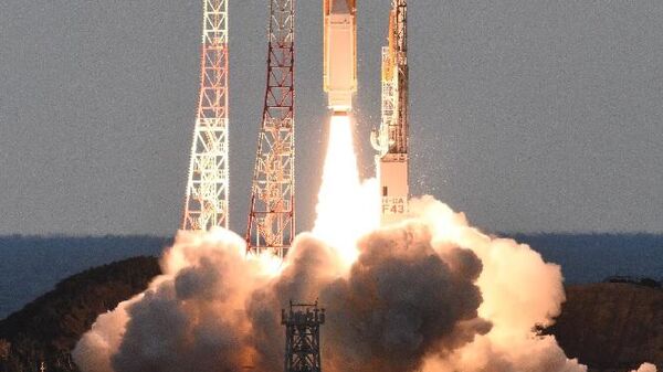 Запуск японской ракеты H2A со спутником оптической ретрансляции данных JDRS-1 в Космическом центре Танэгасима