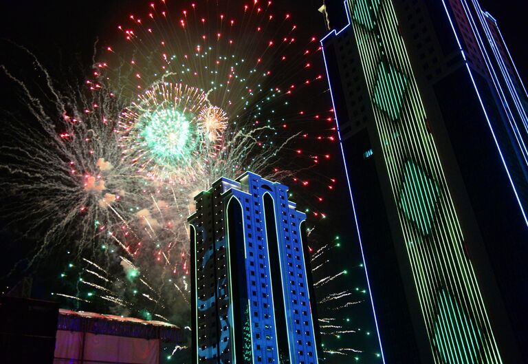 Праздничный салют в день празднования 200-летия города Грозного