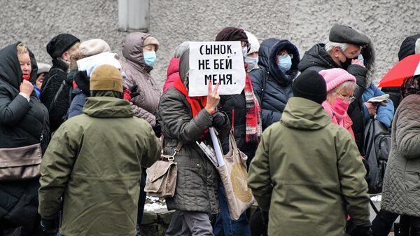 Участники акции протеста пенсионеров Марш мудрости в Минске