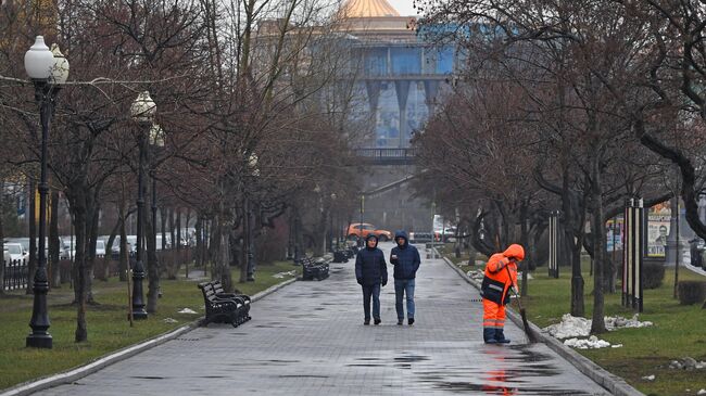 Теплая погода в Москве