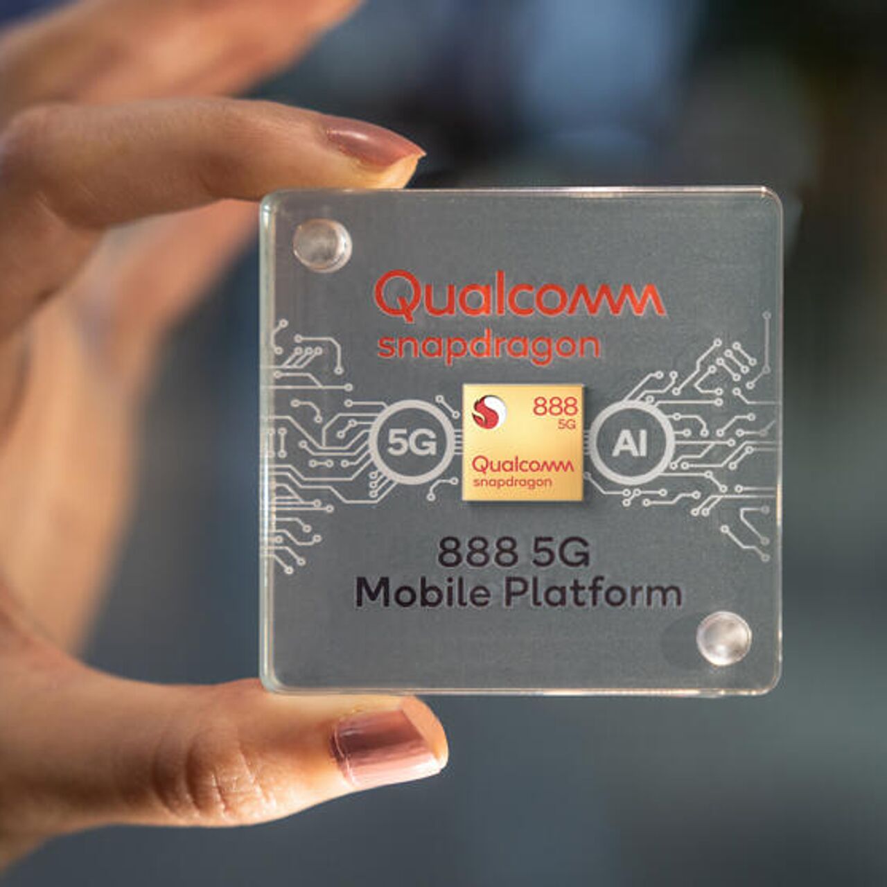 Представлен флагманский процессор Qualcomm Snapdragon 888 для смартфонов -  РИА Новости, 01.12.2020