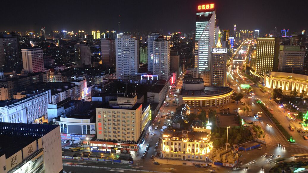 В Китае автомобиль врезался в толпу людей