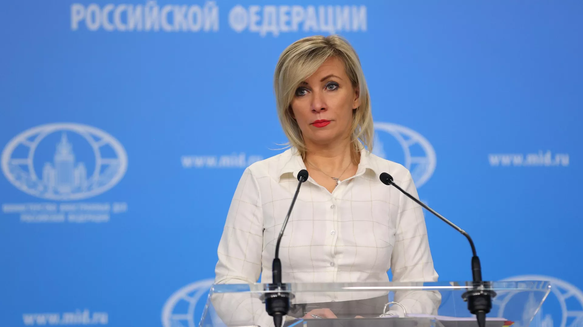 Официальный представитель Министерства иностранных дел РФ Мария Захарова во время брифинга в Москве - РИА Новости, 1920, 24.12.2020