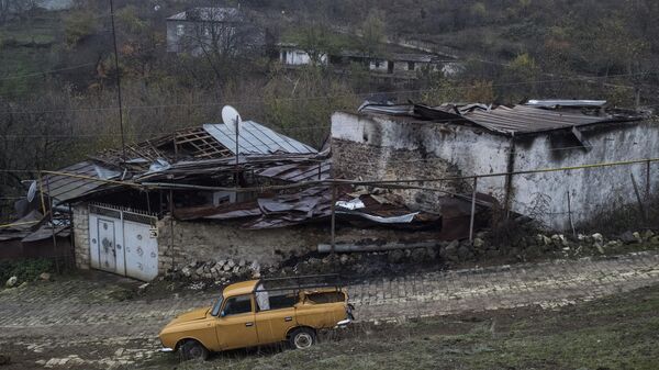 Вид на дома в селе Мачкалашен Мартунинского района в Нагорном Карабахе