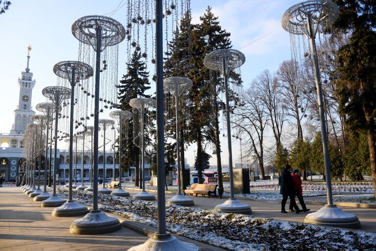 Монтаж новогодних конструкций в Москве