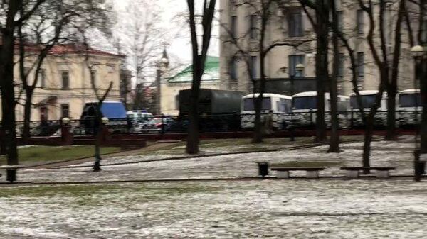 Минские правоохранители стянули технику в центр перед началом акции оппозиции