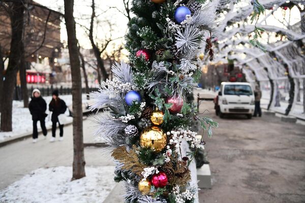 Новогодние украшения на Тверском бульваре в Москве