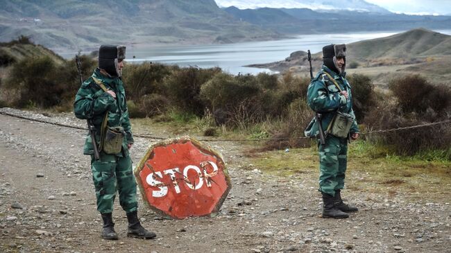 Военнослужащие пограничных войск Азербайджана на границе с Ираном в Джебраильском районе