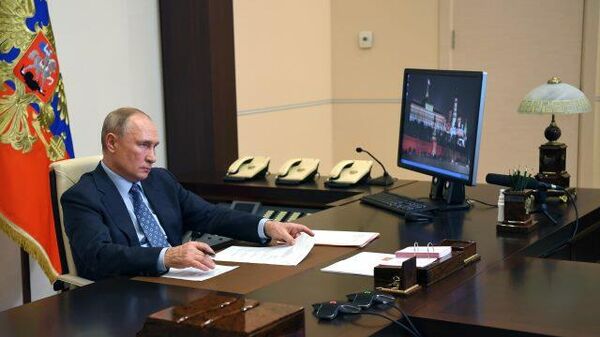 LIVE: Путин проводит заседание правительства