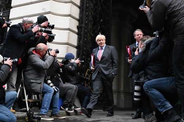 Премьер-министр Великобритании Борис Джонсон на Даунинг-стрит, 10 в Лондоне