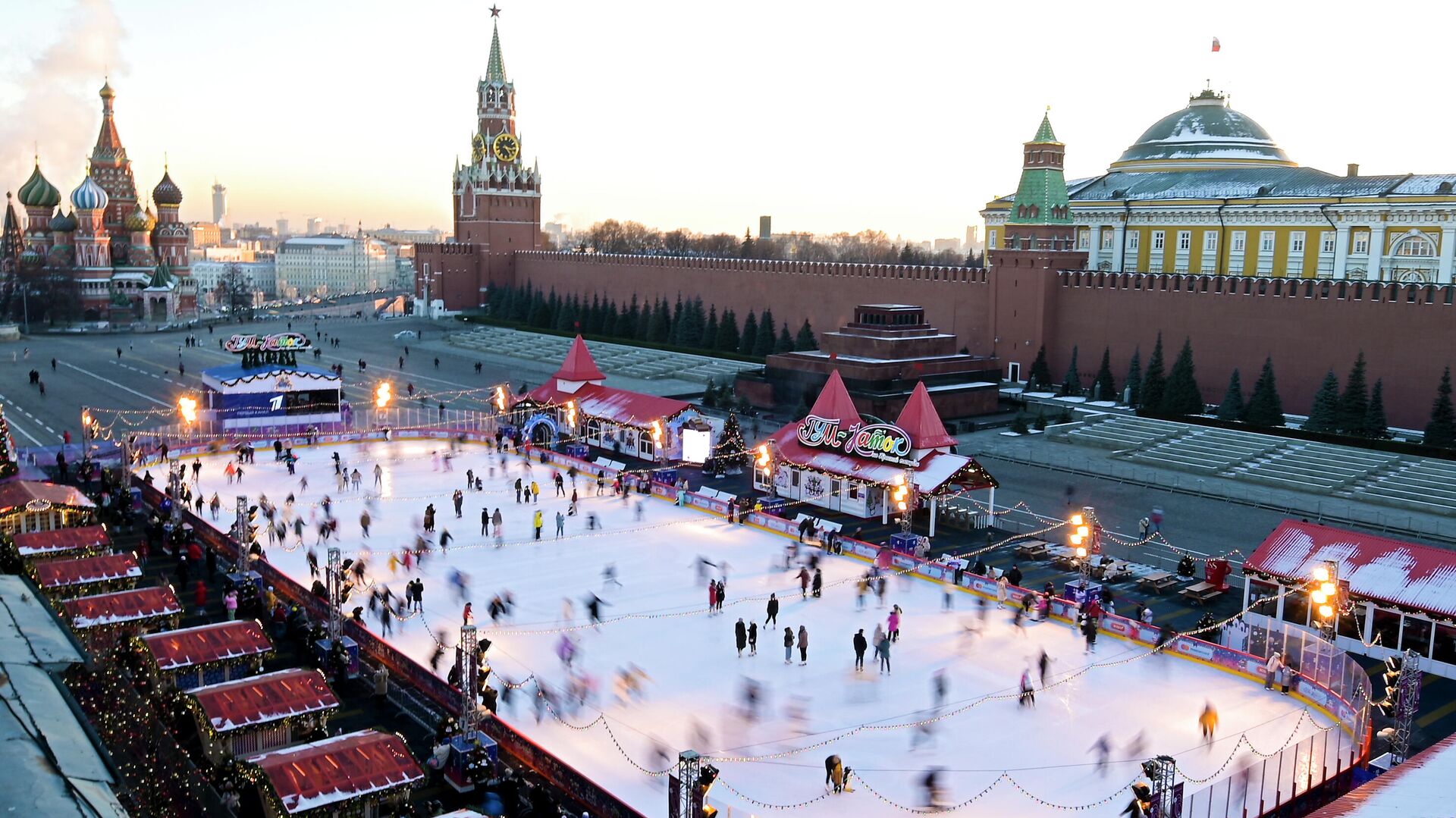 красная площадь в москве зимой