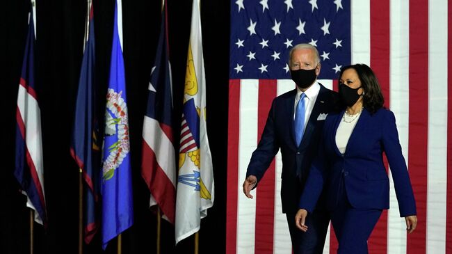 Кандидат в президенты США Джо Байден и сенатор Камала Харрис 