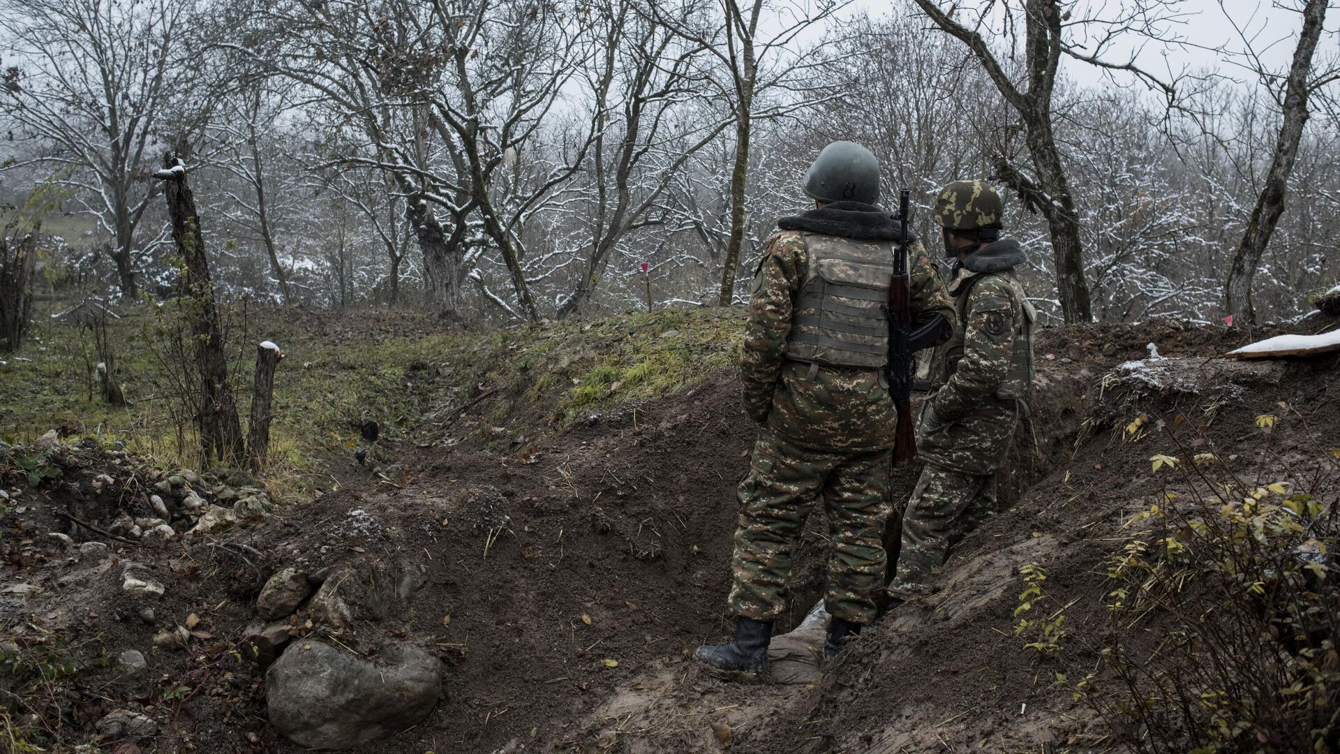 Военнослужащие армии обороны непризнанной Нагорно-Карабахской республики в селе Тагавард Мартунинского района в Нагорном Карабахе - РИА Новости, 1920, 13.12.2020