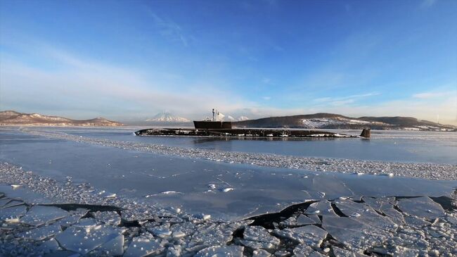 Кадры запуска баллистических ракет с подлодки Владимир Мономах