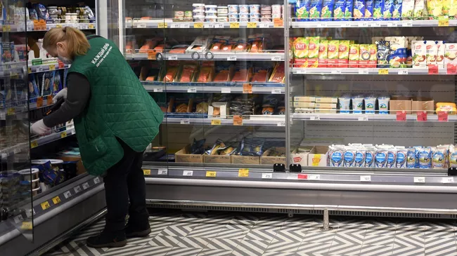 Предновогодняя торговля в магазине Пятерочка