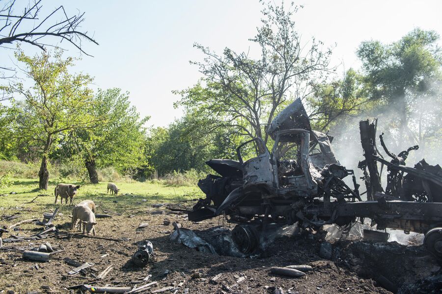 Разбитая военная техника армии обороны Нагорного Карабаха в районе Гадрута