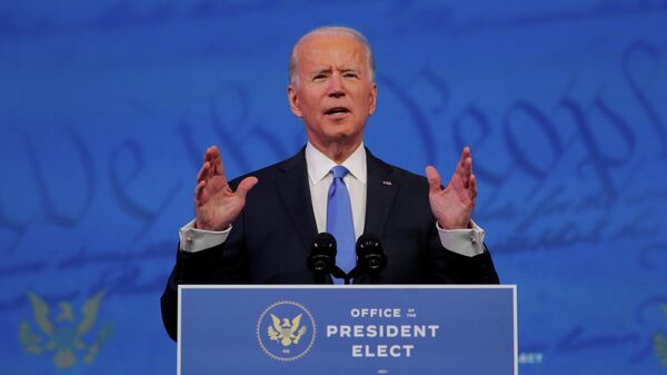 Избранный президент США Джо Байден выступает с телеобращением к нации после того, как Коллегия выборщиков США официально подтвердила его победу на президентских выборах