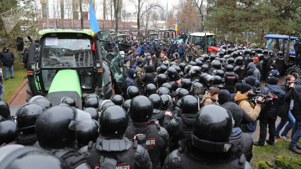 Акция протеста фермеров в Кишиневе. 16 декабря 2020 - РИА Новости, 1920, 16.12.2020