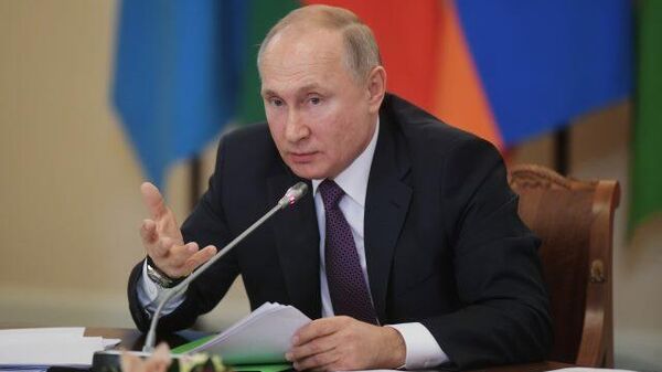 LIVE: Владимир Путин принимает участие во встрече с главами стран СНГ