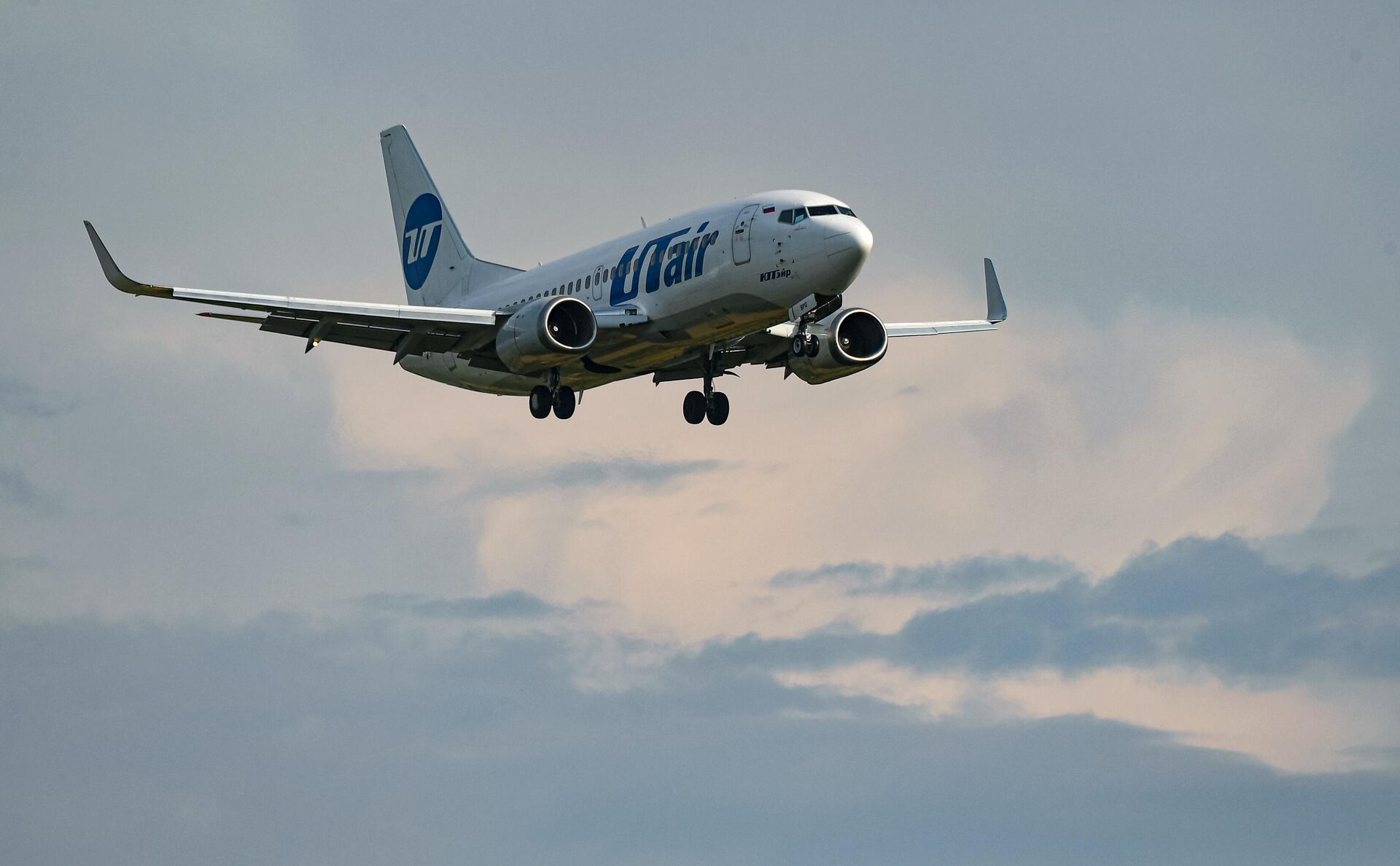 Пассажирский самолет Boeing 737-500 авиакомпании UTair  - РИА Новости, 1920, 29.11.2022