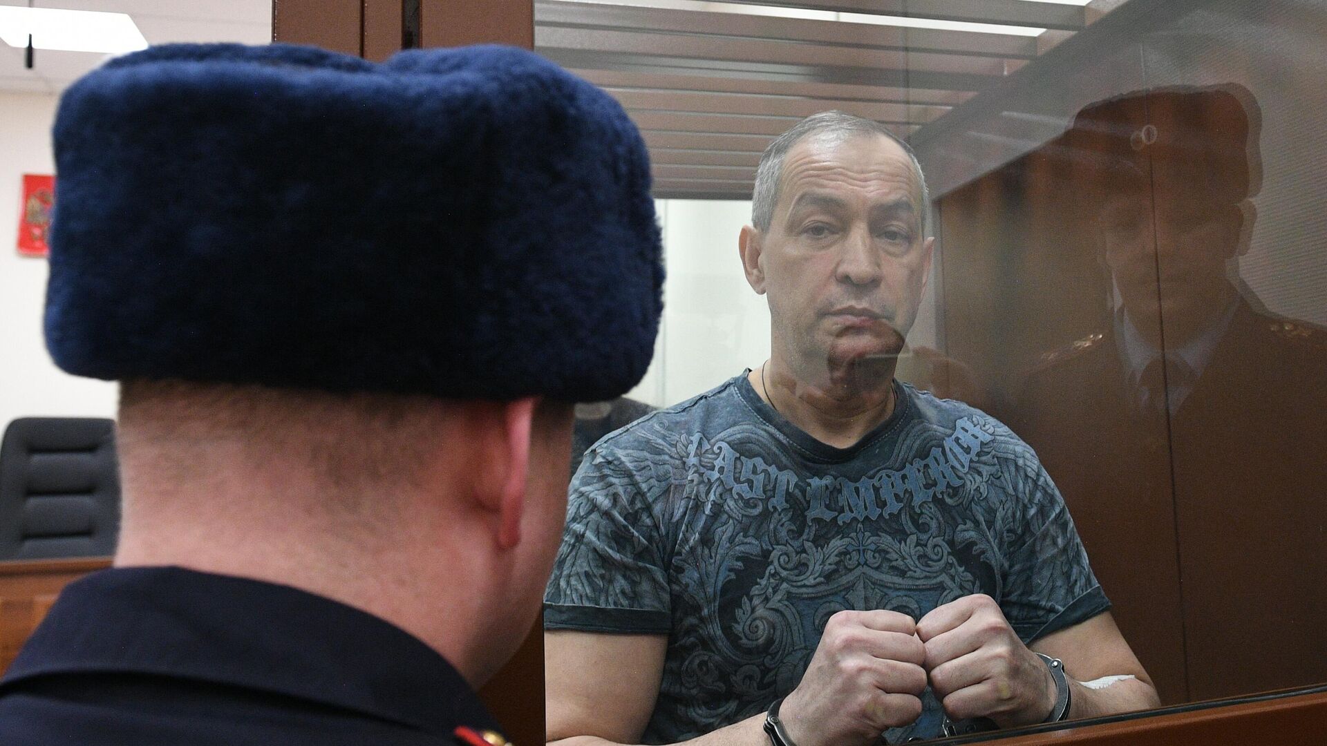 СК завел дело после видео с избиением заключенного в колонии с Ефремовым