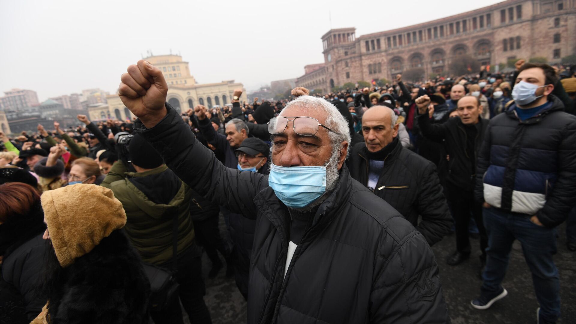 Противники премьер-министра Армении Никола Пашиняна проводят митинг на площади Республики в Ереване - РИА Новости, 1920, 22.12.2020