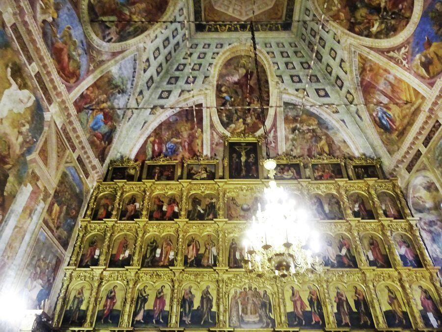Спасо-Преображенский собор в кремле, резной иконостас