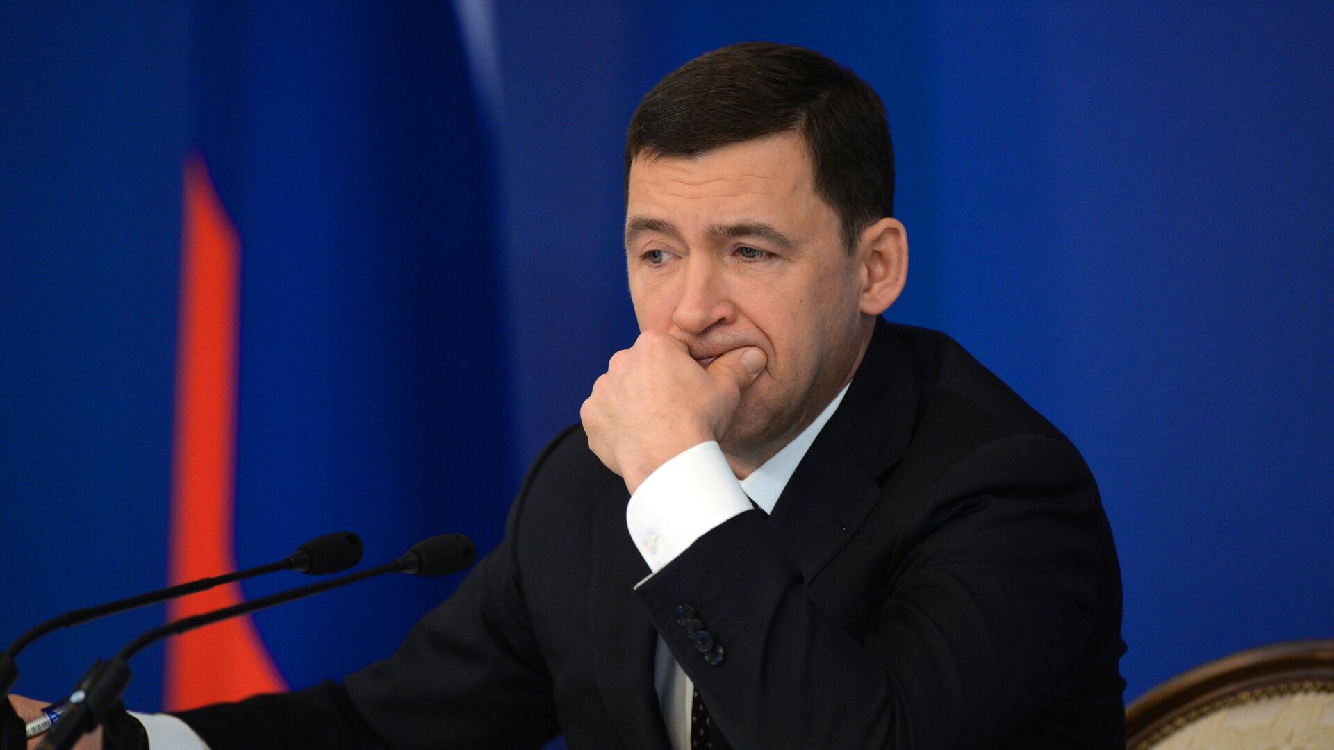 Глава Свердловской области отказался от мандата депутата заксобрания