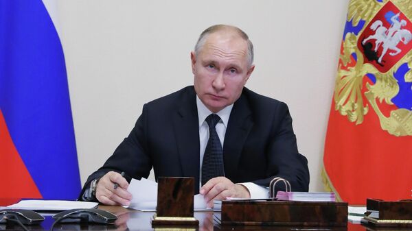 Президент России Владимир Путин проводит в режиме видеоконференции совместное заседание Государственного совета и Совета при президенте РФ по стратегическому развитию и национальным проектам.
