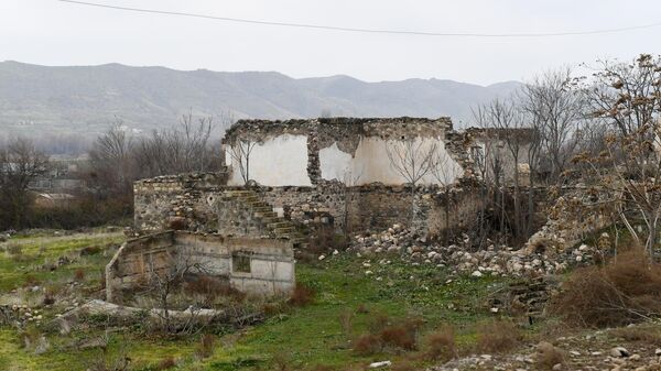 Разрушенные дома в Губадлинском районе Азербайджана