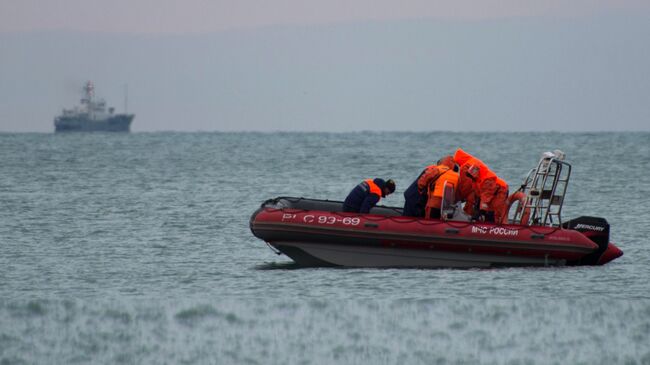 Поисково-спасательные работы у побережья Черного моря, где потерпел крушение самолет Минобороны РФ Ту-154. 26 декабря 2016