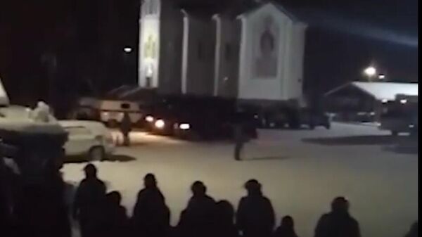 Видео с полицейскими в Среднеуральском монастыре