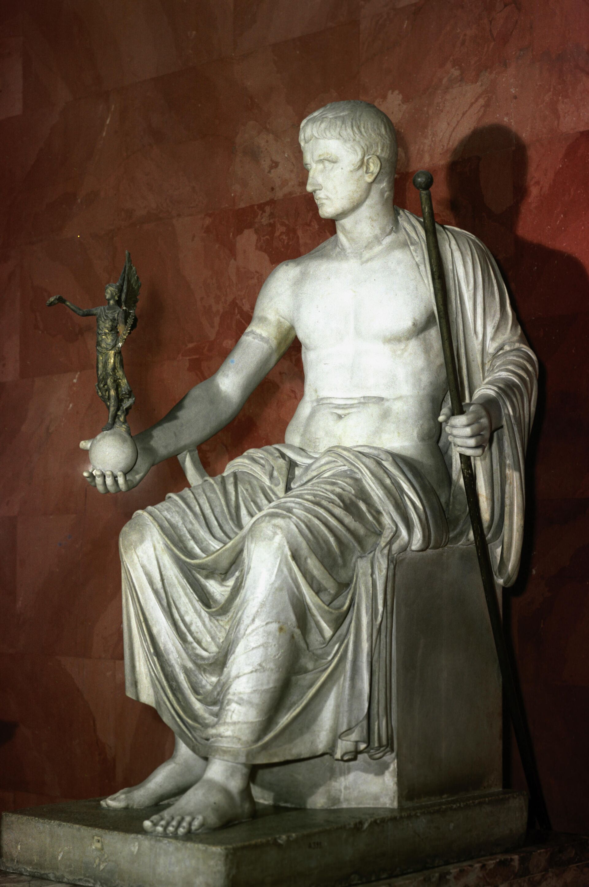 Статуя императора Октавиана Августа в образе Юпитера - РИА Новости, 1920, 26.10.2021