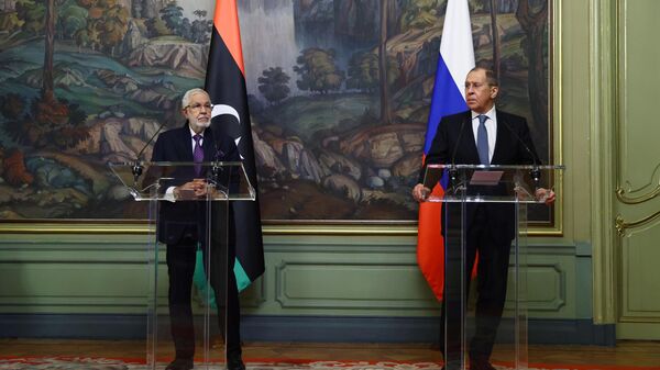 Министр иностранных дел РФ Сергей Лавров и министр иностранных дел правительства национального согласия Ливии Мухаммед Сияла во время пресс-конференции